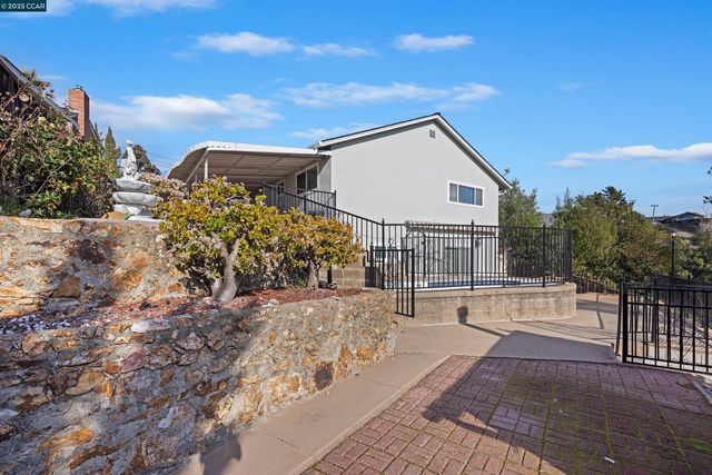 2321 Camino Dolores, Castro Valley, CA 94546