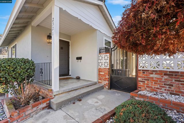 2321 Camino Dolores, Castro Valley, CA 94546