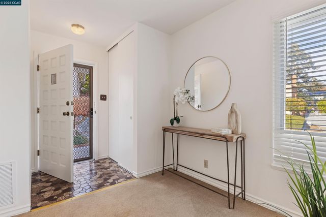 2321 Camino Dolores, Castro Valley, CA 94546