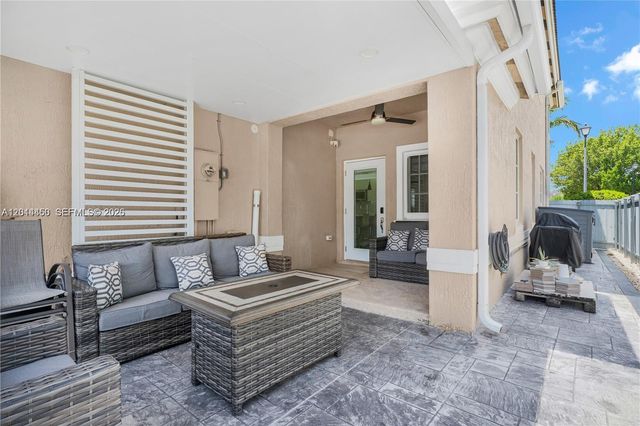 27345 SW 142nd Ave 27345, Homestead, FL 33032