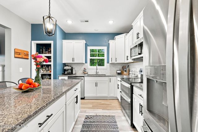 82 Wolcott Court, Cameron, NC 28326