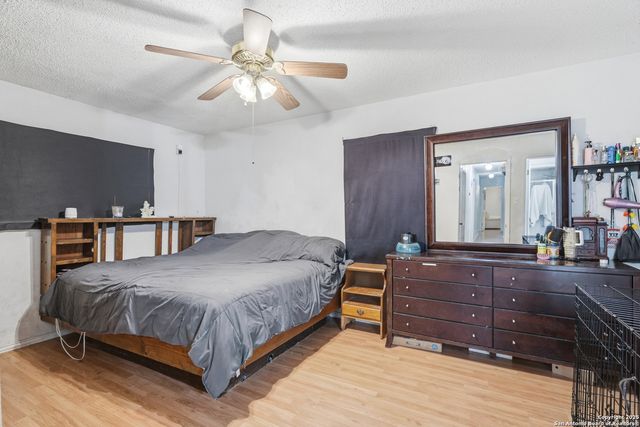 6710 sunlight, Leon Valley, TX 78238