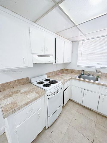 12275 NE 19th Ave 5, North Miami, FL 33181