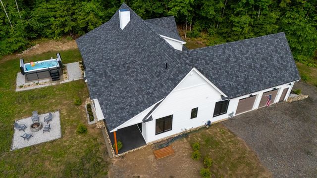123 Oxbow Lane, Conway, NH 03818