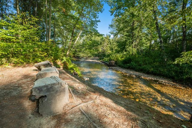 123 Oxbow Lane, Conway, NH 03818