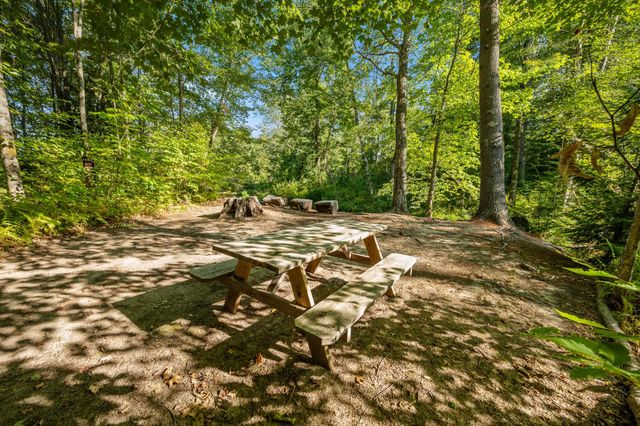 123 Oxbow Lane, Conway, NH 03818