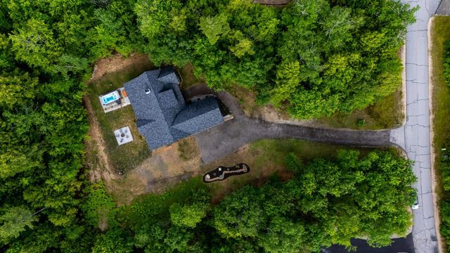 123 Oxbow Lane, Conway, NH 03818