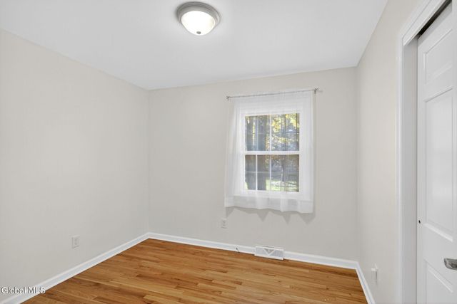 17 Ashley Drive, Colonie, NY 12110