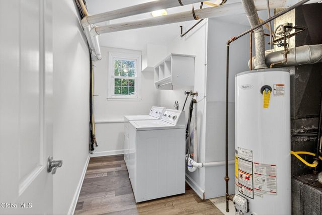 17 Ashley Drive, Colonie, NY 12110