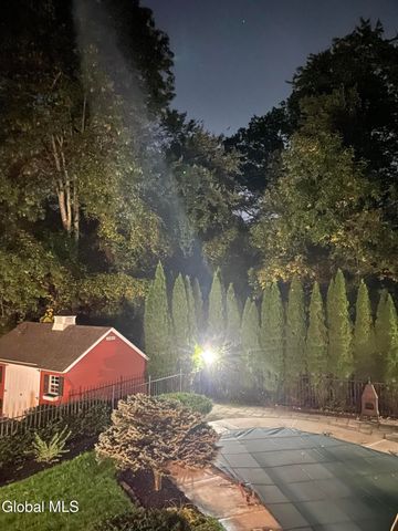 17 Ashley Drive, Colonie, NY 12110