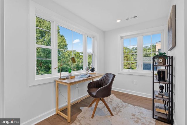 974 N QUINTANA ST, Arlington, VA 22205