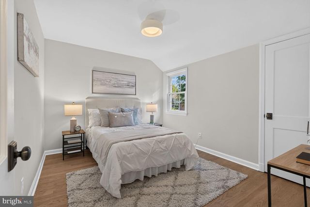 974 N QUINTANA ST, Arlington, VA 22205