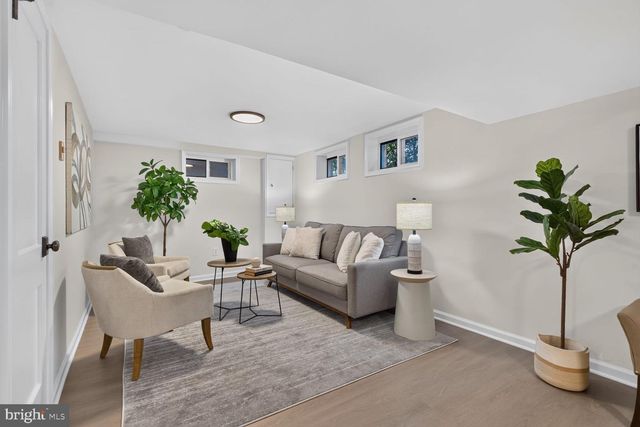 974 N QUINTANA ST, Arlington, VA 22205