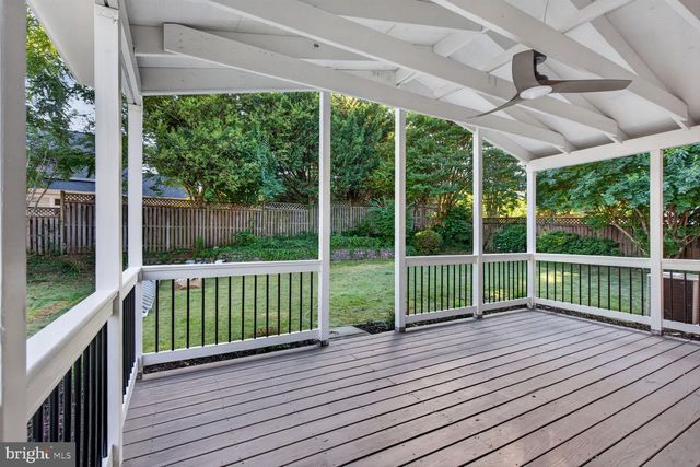 974 N QUINTANA ST, Arlington, VA 22205