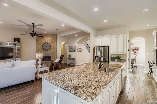 110 Enchanted Woods, Boerne, TX 78006