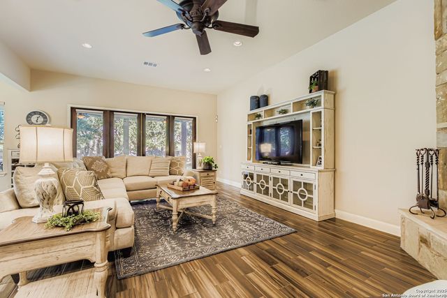 110 Enchanted Woods, Boerne, TX 78006