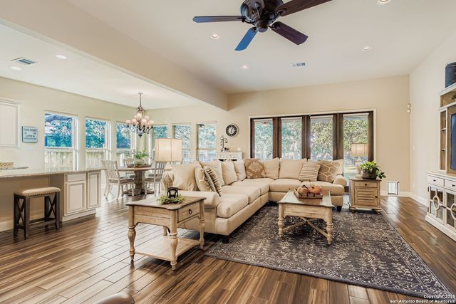 110 Enchanted Woods, Boerne, TX 78006