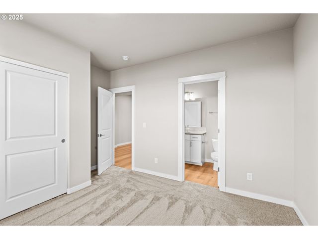 2668 CASCARA Dr, Eugene, OR 97403