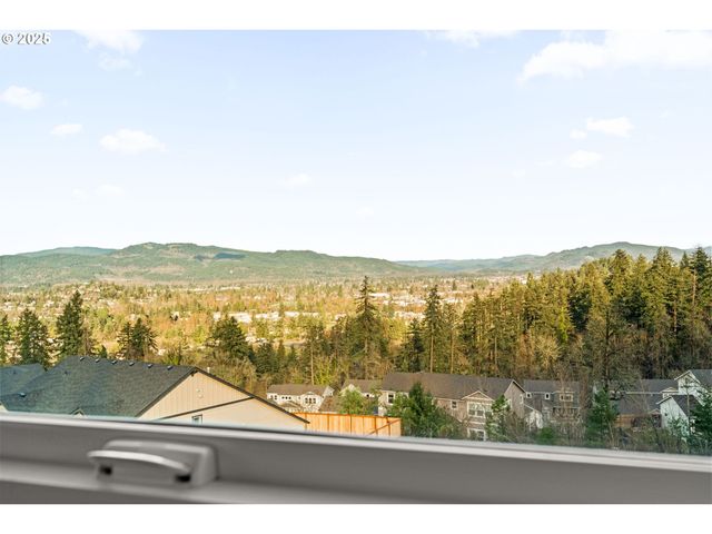 2668 CASCARA Dr, Eugene, OR 97403