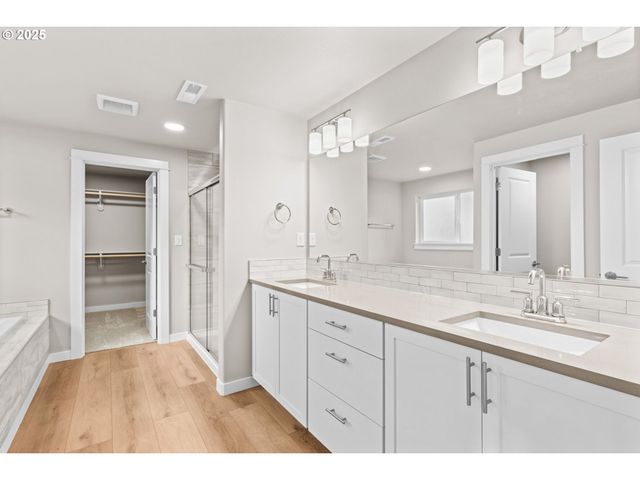 2668 CASCARA Dr, Eugene, OR 97403