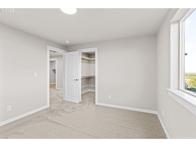 2668 CASCARA Dr, Eugene, OR 97403