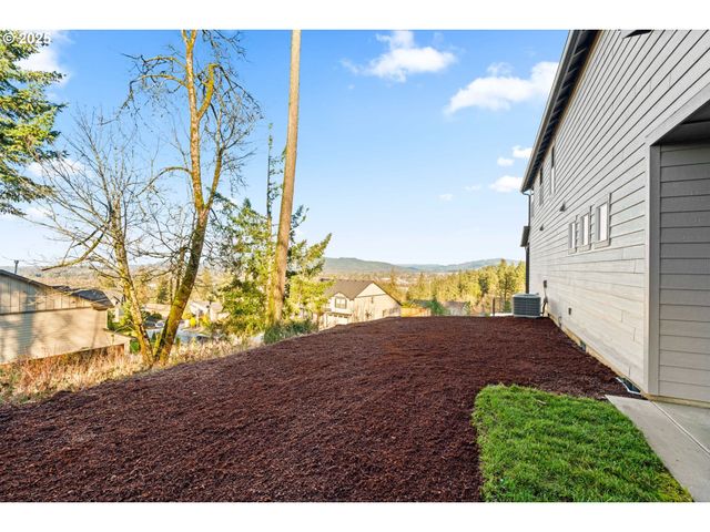 2668 CASCARA Dr, Eugene, OR 97403