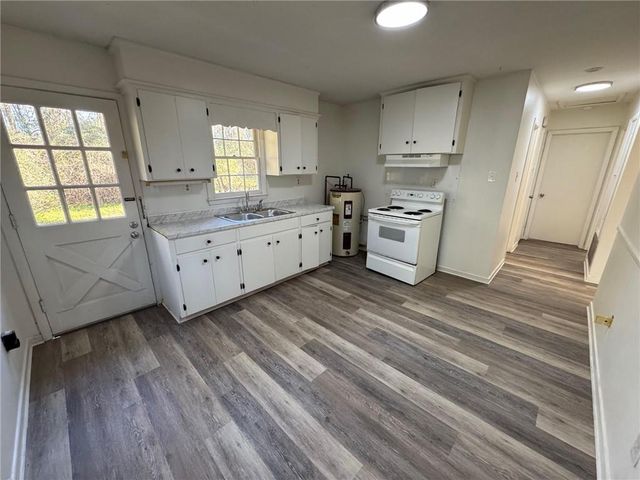 1728 Tew Drive, Mobile, AL 36618