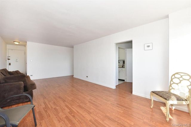 175-20 Wexford Terrace 16L, Jamaica Estates, NY 11432