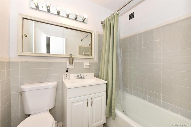 175-20 Wexford Terrace 16L, Jamaica Estates, NY 11432