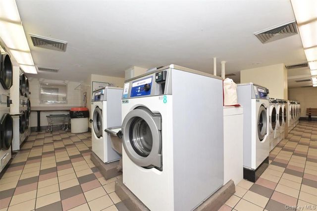 175-20 Wexford Terrace 16L, Jamaica Estates, NY 11432