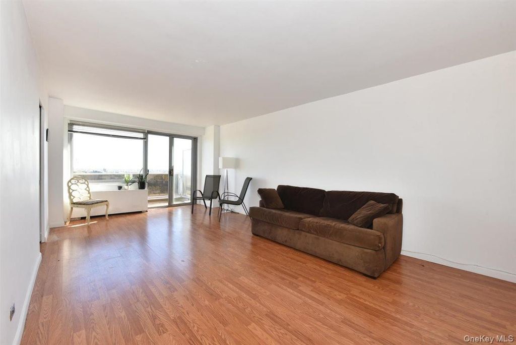 175-20 Wexford Terrace 16L, Jamaica Estates, NY 11432