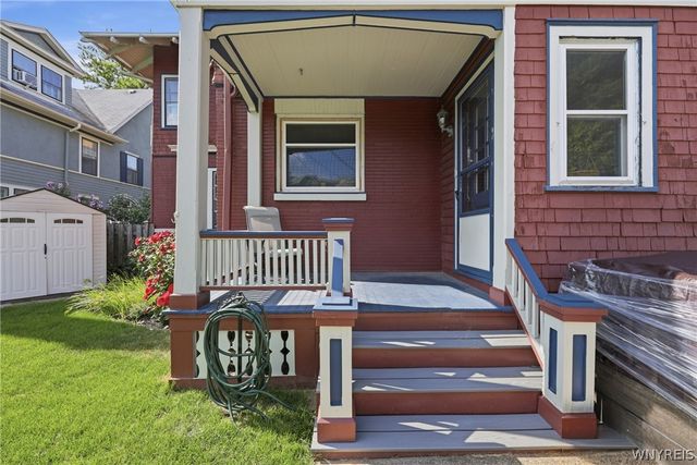 21 Colonial Circle, Buffalo, NY 14222