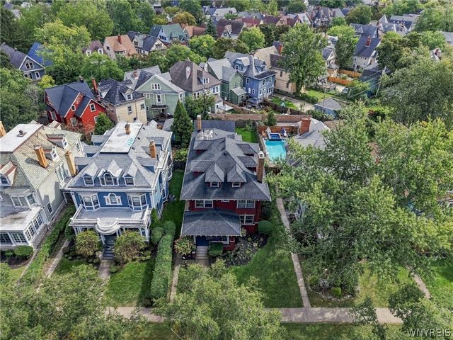 21 Colonial Circle, Buffalo, NY 14222
