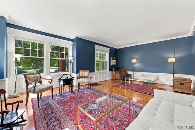 21 Colonial Circle, Buffalo, NY 14222