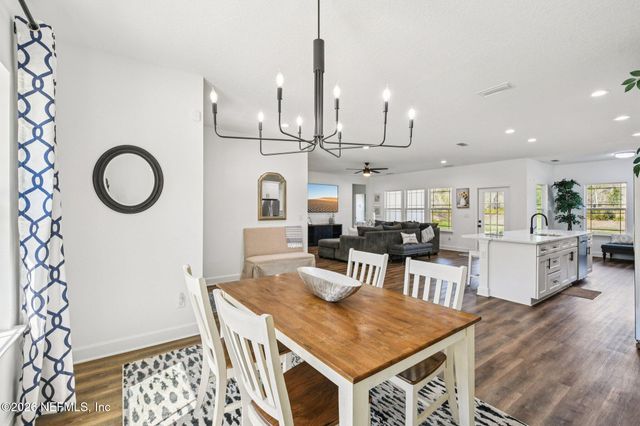 5012 LAUREL Street, Middleburg, FL 32068