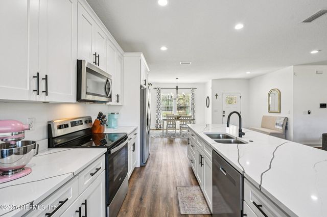 5012 LAUREL Street, Middleburg, FL 32068