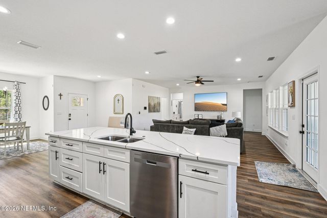 5012 LAUREL Street, Middleburg, FL 32068