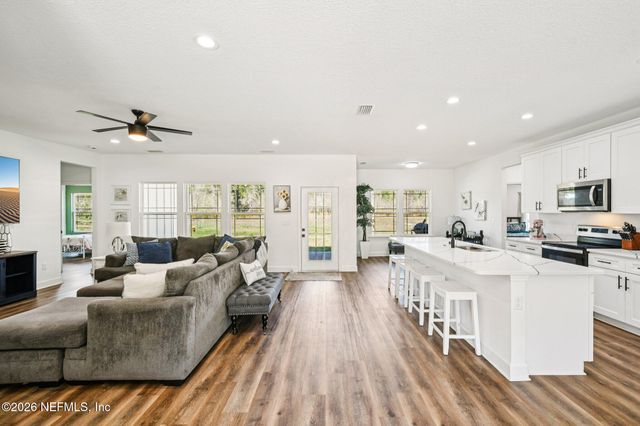 5012 LAUREL Street, Middleburg, FL 32068