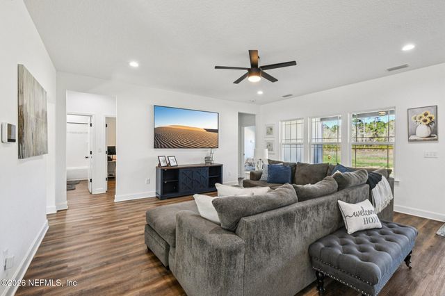 5012 LAUREL Street, Middleburg, FL 32068