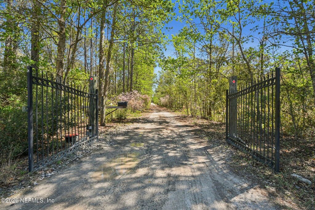 5012 LAUREL Street, Middleburg, FL 32068