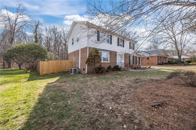 3511 Cotswold Terrace, Greensboro, NC 27455
