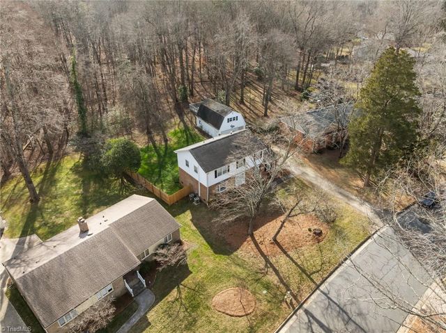 3511 Cotswold Terrace, Greensboro, NC 27455