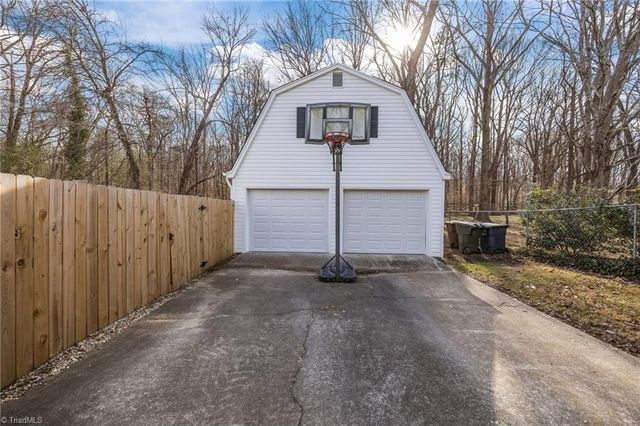 3511 Cotswold Terrace, Greensboro, NC 27455