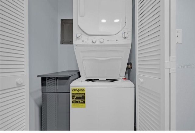 321 BOBBY JONES ROAD 321, Sarasota, FL 34232