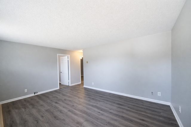 145 Tandy Dr Apt B, Clarksville, TN 37042