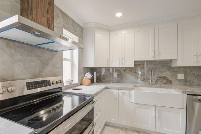4821 NE 28th Ave, Lighthouse Point, FL 33064