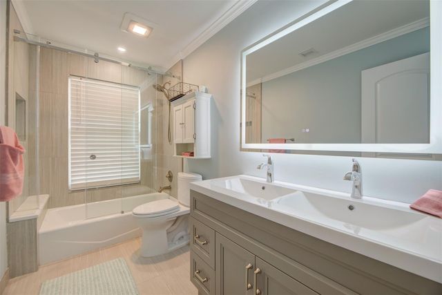 4821 NE 28th Ave, Lighthouse Point, FL 33064