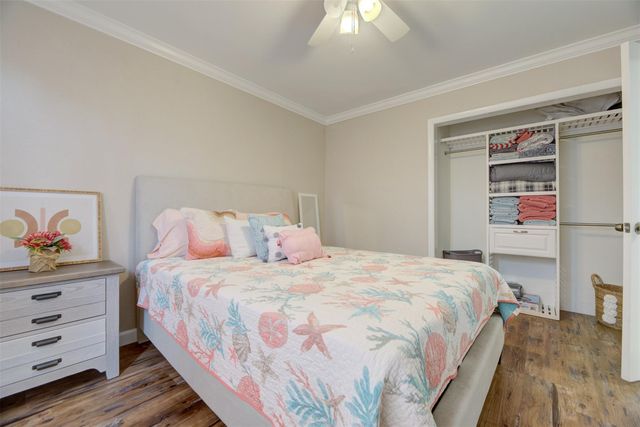 4821 NE 28th Ave, Lighthouse Point, FL 33064