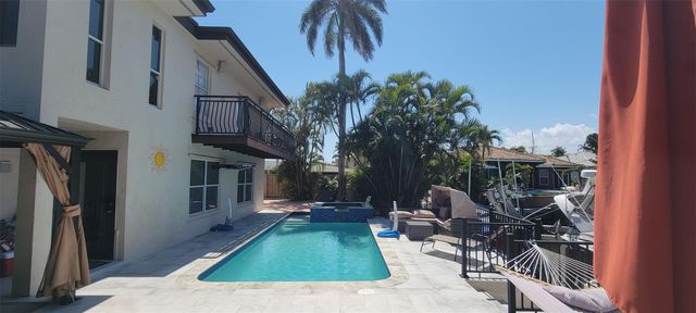 4821 NE 28th Ave, Lighthouse Point, FL 33064