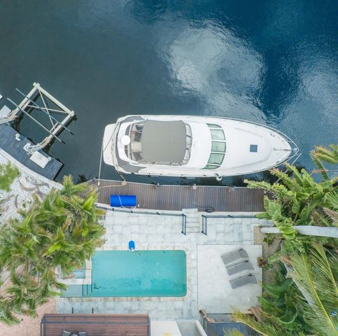 4821 NE 28th Ave, Lighthouse Point, FL 33064
